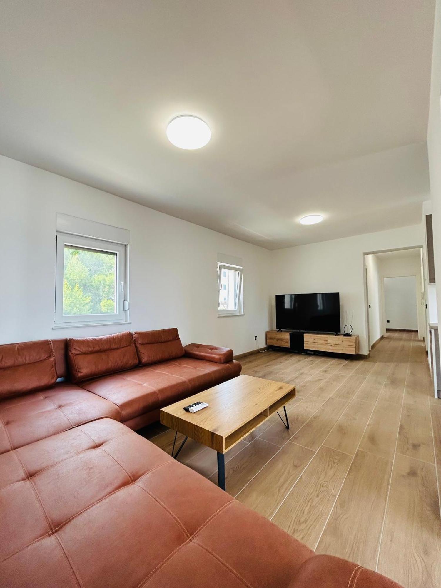 Harmony Suites Bol Buitenkant foto