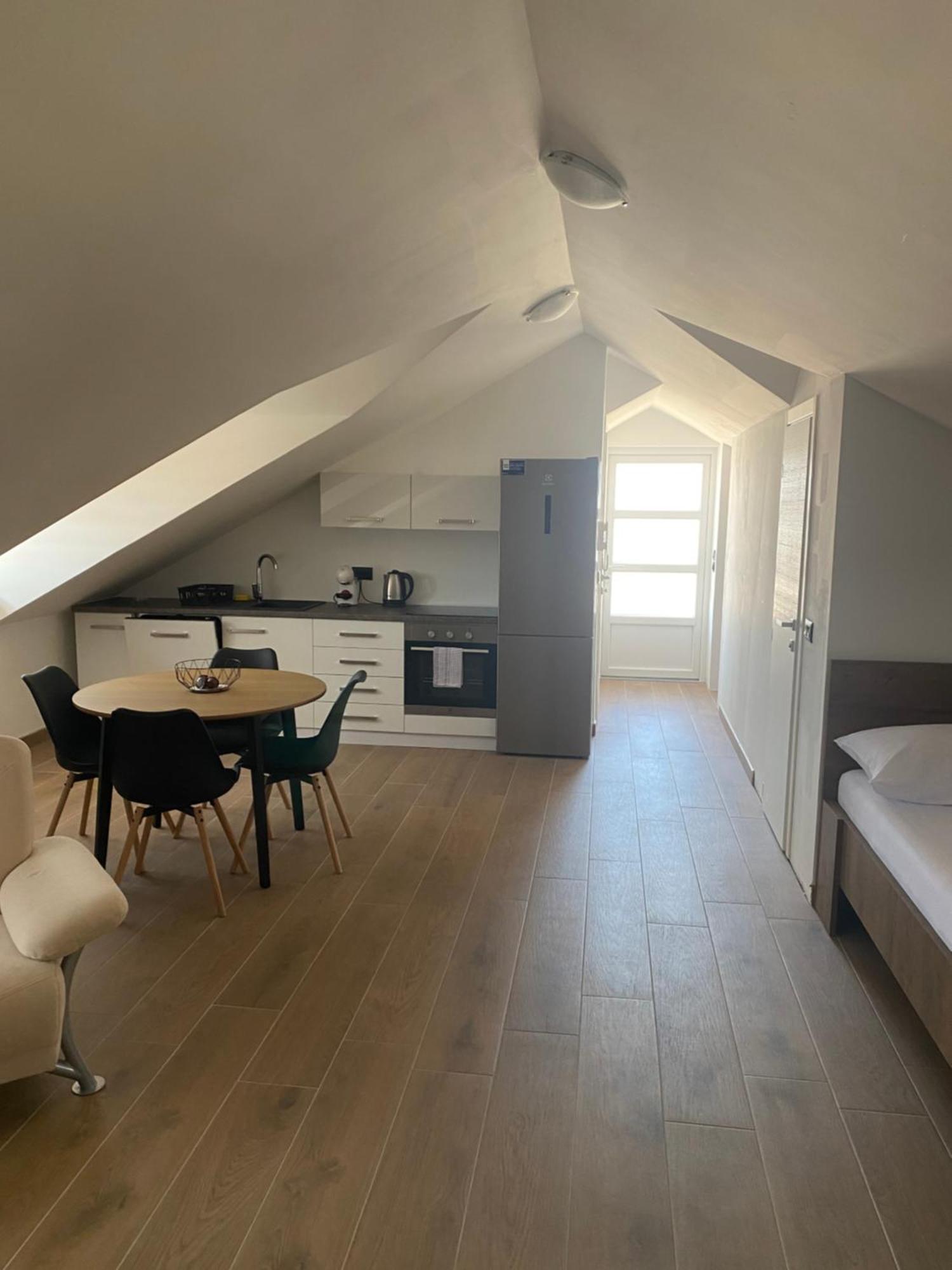Harmony Suites Bol Buitenkant foto